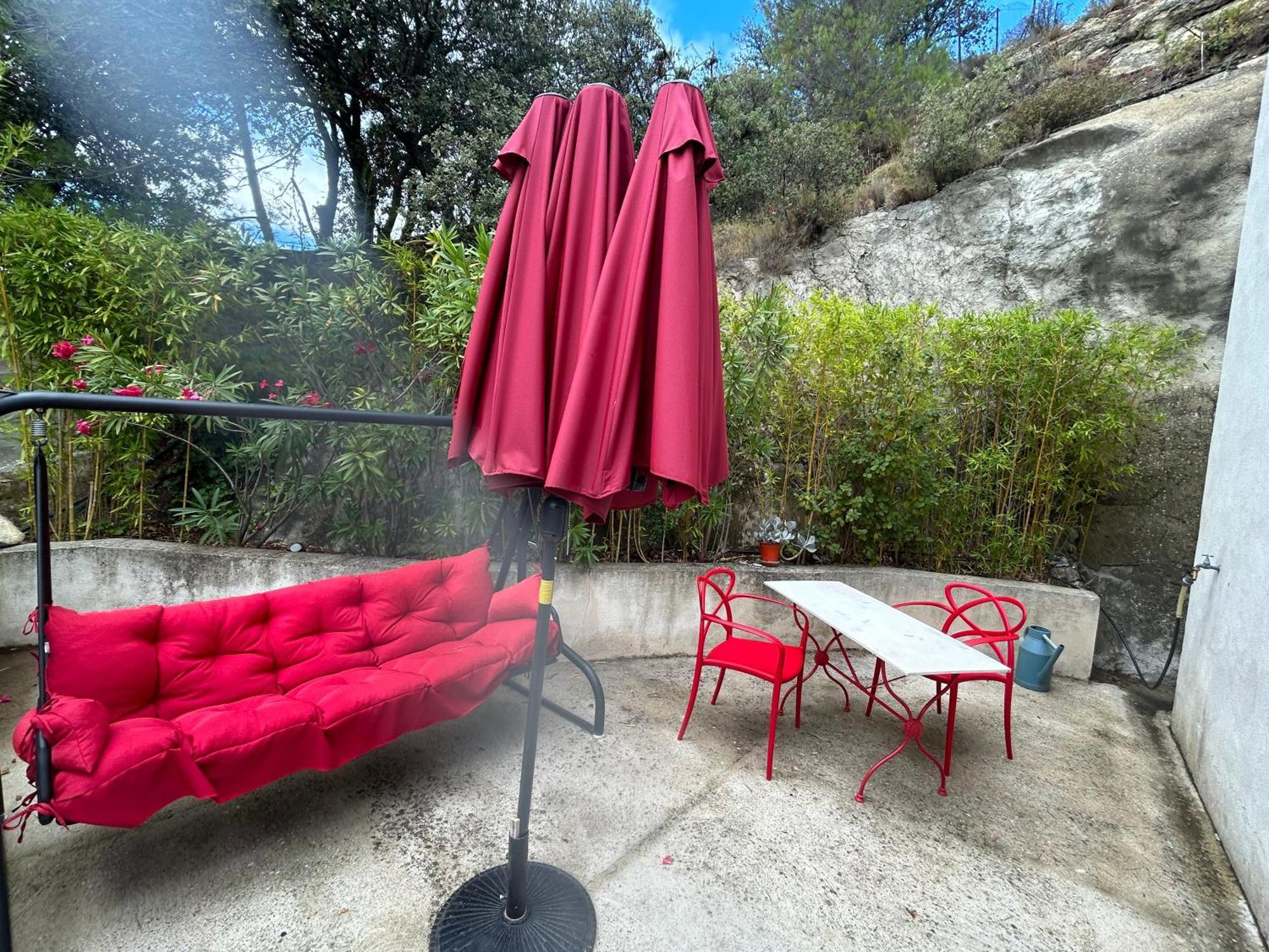 Maisonnette Entre Luberon Et Sainte Victoire La Bastidonne Exteriér fotografie